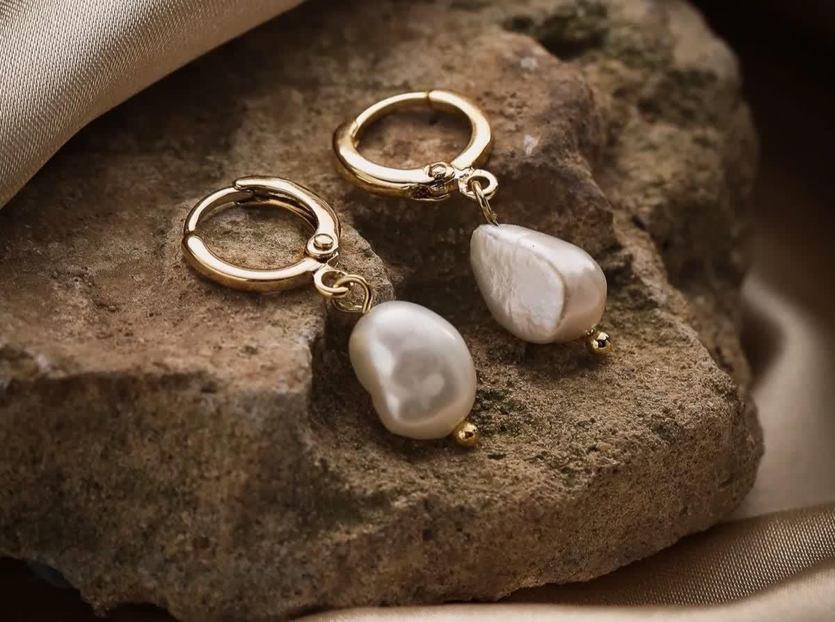 گوشواره‌های پشت صاف